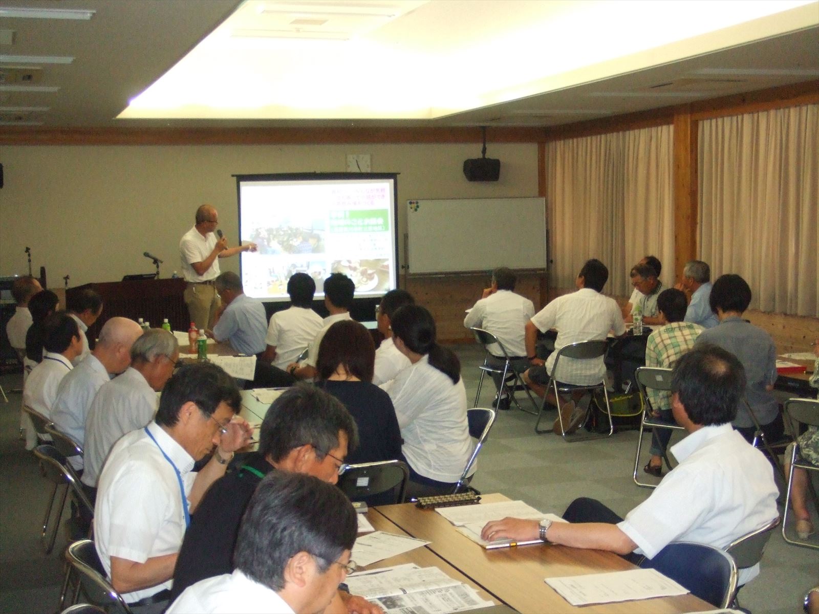 熊毛会場での全体講義の様子